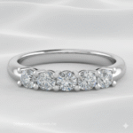 Klassieke Ronde Vijf Diamanten Ring